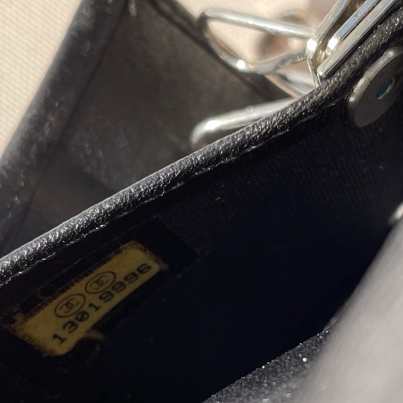 Chanel Camellia Embossed Key Holder - Picture 2 of 4